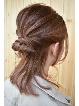 ブゾン(buZon) ☆ハーフアップお団子