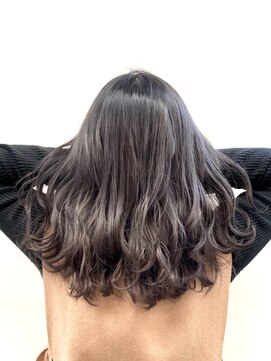 アイコニック 天神店(ICONIQ) カラーマジック【セピア×シルバー×アッシュ】