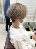 大人ショート☆ピンクベージュ☆ブリーチカラー