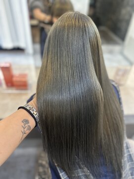 ラビス 浦和(Lovis) Ikuno/ フルバング/レッドブラウン/イメチェンヘアスタイル/浦和