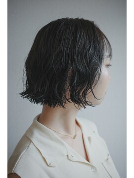 チルバイヘアーガーデンミルクティ(Chillbyhairgardenmilktea) ボブパーマ