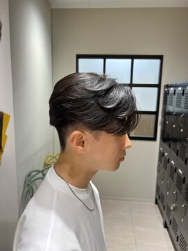 ステージ(STAGE) ダウンパーマ 韓国メンズヘア センターパート