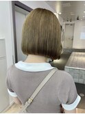 ボブ/ミルクティーベージュカラー/ブリーチ/ダブルカラー/原宿