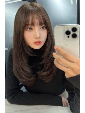 ランズ(LANDS) くすみベージュ　レイヤーカット 【韓国ヘア 大阪 梅田】