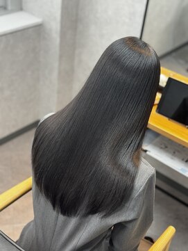 エミリー(Emily) レイヤーカット