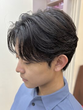レボルトヘアー(R EVOLUT hair) ニュアンスパーマフェザーパーマセンターパート柏ショート
