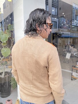 ヘアー アイス ルーチェ(HAIR ICI LUCE) メンズミディアムパーマ ボブパーマ 無造作パーマ / 井上