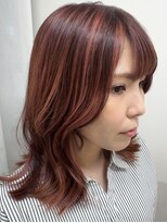 サロウィン 那覇店(SALOWIN)&nbsp;ミディアムレイヤーのピンクハイライト