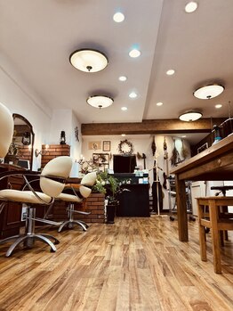 アラートヘアー(alato hair)の写真/落ち着いた空間で、あなたのお悩みを解決☆マンツーマン施術で、髪を労わりながら理想のスタイルを叶える♪