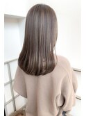 BERRY髪質改善大人ミディブロンドベージュ美髪ストレート