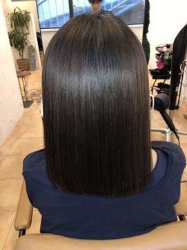 アコンプリッシュ 代官山 恵比寿(accomplish) プラチナミネコラ