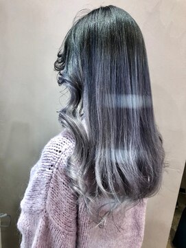 へアメイクワンプラス 四日市(HAIR MAKE ONEplus) ホワイトグレー