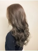ナチュラルグレージュ