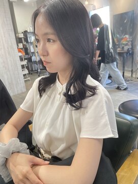 ライズ バイ レボ(RISE by REVO) ペールベージュセクションカラーグラデーションカラー外ハネボブ