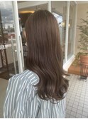 オリーブベージュ