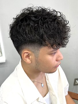 スナッグルサロン(SNUGGLE SALON) スペインカール/フェード/バーバー/刈り上げ/スパイラルパーマ