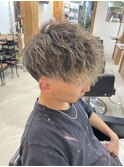 外国人風テーパーフェードスペインカール