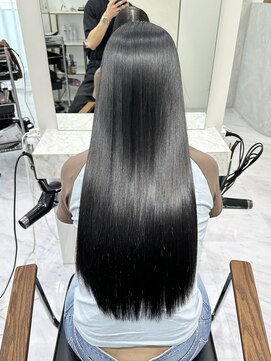 エレリー 栄店(EleRe) EleRe 栄/名古屋/髪質改善/縮毛矯正/カラー/レイヤーカット