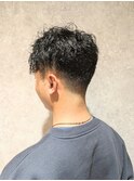 メンズフェードカット爽やかパーマ短めツーブロック