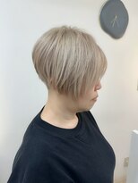 セルン(cerne)&nbsp;ベリーショートハイトーンケアブリーチ大人ショート40代30代