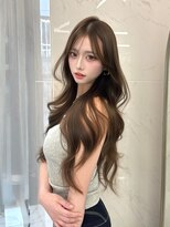 キティー サカエ(kiti SAKAE)&nbsp;グレージュ/レイヤーカット/ハッシュカット/オリーブベージュ/栄