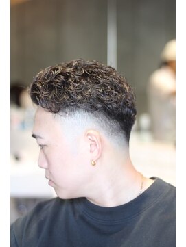 キングスマントーキョー 三鷹店(KINGSMAN TOKYO) All back perm