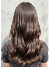 《＊ブラウンベージュ＊》いつものブラウンカラーに透明感をプラス♪日常に溶け込む万能カラー［髪質改善］