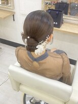 プティクローシェ バイ クオーレ(petite cloche by CUORE) カチモリヘア お呼ばれヘア