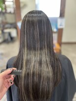 ヤソ(yaso)&nbsp;派手過ぎない大人ハイライト