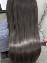 ロゼラヴィ(rosee Ravie)&nbsp;AVEDAカラー+「国内最高峰」ダメージレストリートメント