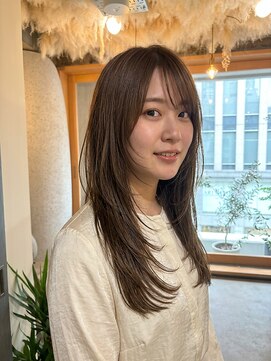 ホロル(horol) 前髪からつながるフェイスレイヤーロング