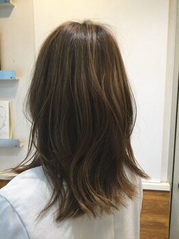 ダックテール 本店の写真/理想の仕上がりに！髪質改善で艶やかにしつつワンランク上の白髪染めをご提供♪