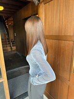棗&nbsp;田辺／やわらかベージュのストレートロング