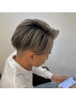 ジエクト カナウ(The Ect canow)&nbsp;外国人風　ハイライト　ツーブロックマッシュ