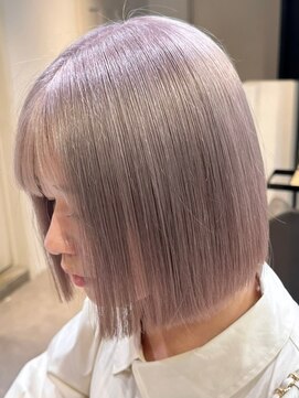 ベレーザ 渋谷(BELEZA) 4054ミルクティーアッシュ艶髪タンバルモリボブニュアンスカラー