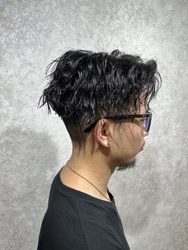 スピン 本八幡(SPIN) スペインカール/スパイキーショート/ブルーブラック/本八幡