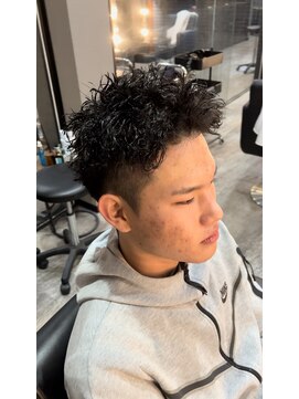 オーラ(AuRa) スパイキーショート×ツイスパ