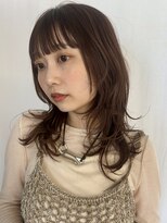 トリッカ 代官山(tricca)&nbsp;【tricca代官山rin】レイヤーカット/コテ巻き/ミディアムヘア