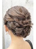 ボブでもシニヨンスタイルでアップヘアアレンジ♪