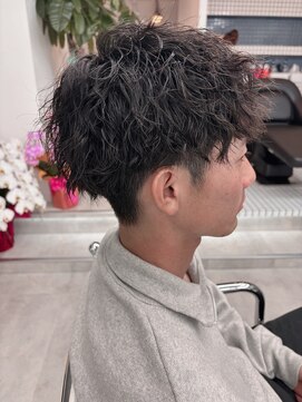 メイドバイスティーン(MADE BY STEEN) ツイストスパイラルパーマ