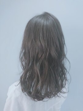 リブ バイ アベイル(LIB by Abeille) 細めハイライト/レイヤーカット/くすみカラー