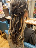ハーフアップ