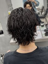 オーバルバイアピッシュ(OVARL by apish)&nbsp;フェザーパーマシャドウパーマニュアンスパーマサーフカール原宿