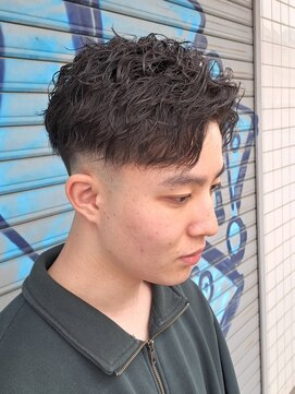 クラシック シザーズ(Classic SCISSORS) ツイストスパイラル/スキンフェード/メンズ