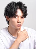 センターパートツイストスパイラル黒髪ツーブロックコンマバング