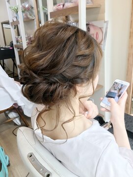 ロカット サロン(Roquat Salon) なみシニヨンロングアレンジ【ヘアアレンジ  立川/立川南】