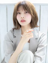 アイユー(ii+U)&nbsp;カーキベージュ　ニュアンスカラー　フレンチカジュアル