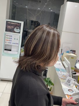 ケンジ 洋光台(KENJE) 白髪ぼかしハイライト×レイヤーカット◎【洋光台美容室】