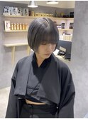 シルバー×ショートボブ
