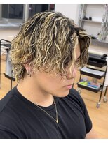 ビカム 名駅(become)&nbsp;ハイライトメッシュパーマ波巻きセンターパートウルフメンズ